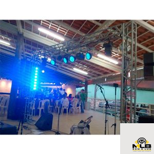 Kit iluminação show 2 - locação em Belo Horizonte
